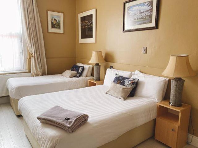 Rose Lodge Guest House Cork Exterior photo